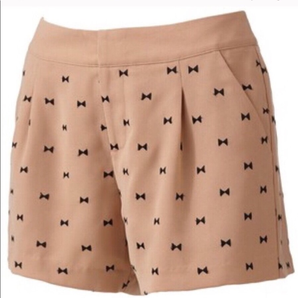 🚨Lauren Conrad Embroidered Bow tie Shorts sz 6